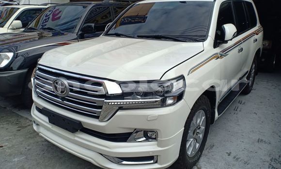 Comprar Usado Toyota Land Cruiser Branco Carro em Luena em Moxico