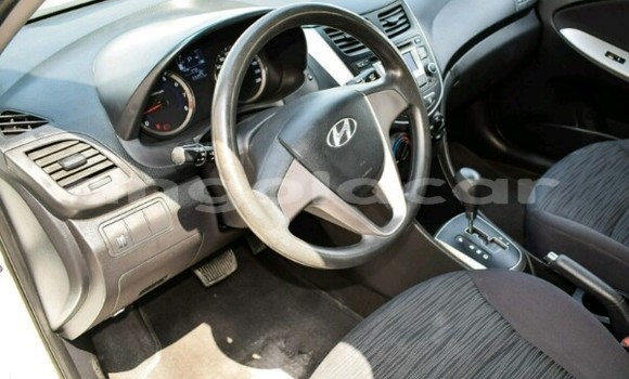 Buy Used Hyundai Accent White Car in Luanda in Luanda Province Buy Used Hyundai Accent White Car in Luanda in Luanda Province