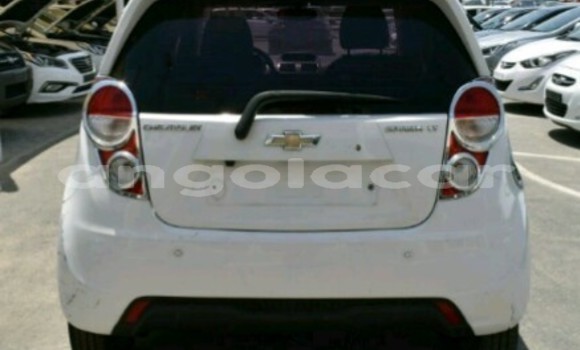 Buy Used Chevrolet spark White Car in Luanda in Luanda Province Buy Used Chevrolet spark White Car in Luanda in Luanda Province
