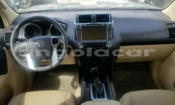 Acheter Occasion Voiture Toyota Land Cruiser Prado Noir à Luanda, Province de Luanda Acheter Occasion Voiture Toyota Land Cruiser Prado Noir à Luanda, Province de Luanda