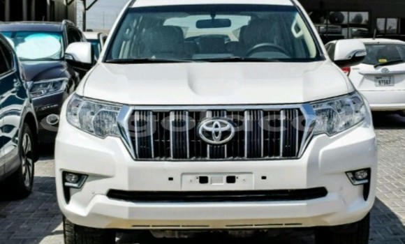 Comprar Usado Toyota Prado Branco Carro em Luanda em Luanda Province