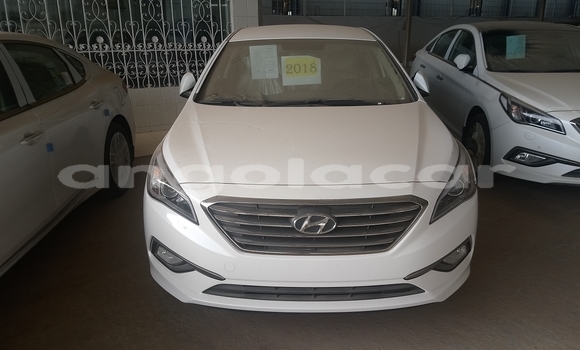 Acheter Neuf Voiture Hyundai Sonata Blanc à N'zeto, Zaïre Acheter Neuf Voiture Hyundai Sonata Blanc à N'zeto, Zaïre
