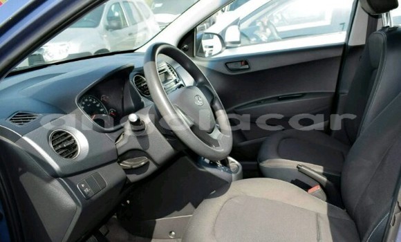 Comprar Usado Hyundai i10 Azul Carro em Luanda em Luanda Province Comprar Usado Hyundai i10 Azul Carro em Luanda em Luanda Province