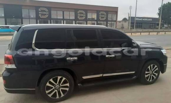 Acheter Occasion Voiture Toyota Land Cruiser Noir à Luanda, Province de Luanda Acheter Occasion Voiture Toyota Land Cruiser Noir à Luanda, Province de Luanda