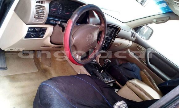 Acheter Occasion Voiture Toyota Land Cruiser Prado Noir à Luanda, Province de Luanda Acheter Occasion Voiture Toyota Land Cruiser Prado Noir à Luanda, Province de Luanda