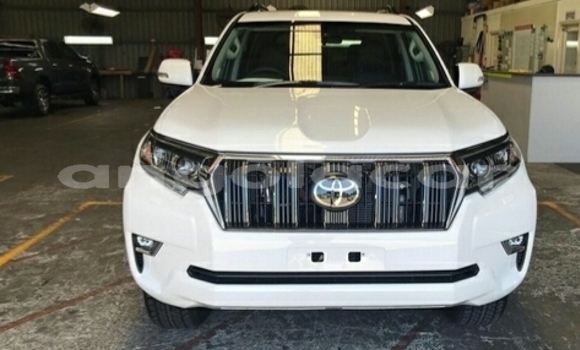 Acheter Neuf Voiture Toyota Prado Blanc à Luena, Moxico Acheter Neuf Voiture Toyota Prado Blanc à Luena, Moxico