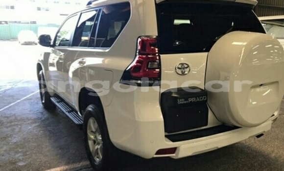 Buy New Toyota Prado White Car in Luena in Moxico Buy New Toyota Prado White Car in Luena in Moxico