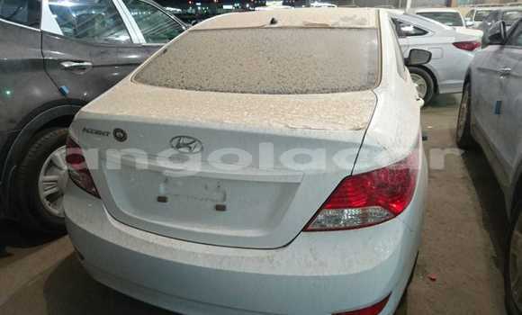 Buy Used Hyundai Accent White Car in Luena in Moxico Buy Used Hyundai Accent White Car in Luena in Moxico