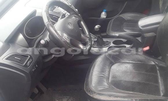 Buy Used Hyundai ix35 Silver Car in Luanda in Luanda Province Buy Used Hyundai ix35 Silver Car in Luanda in Luanda Province