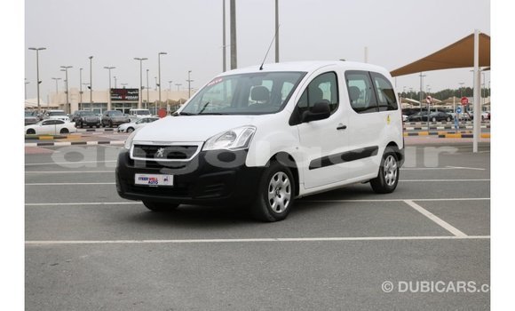 Acheter Import Voiture Peugeot Partner Blanc à Import - Dubai, Province de Bengo