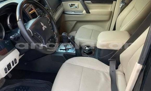 Buy Used Mitsubishi Pajero Black Car in Luanda in Luanda Province Buy Used Mitsubishi Pajero Black Car in Luanda in Luanda Province