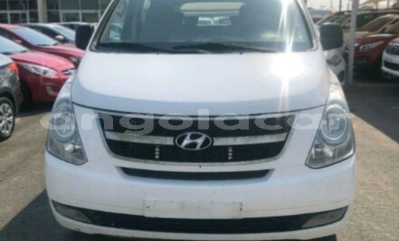 Acheter Occasion Voiture Hyundai H1 Blanc à Luanda, Province de Luanda