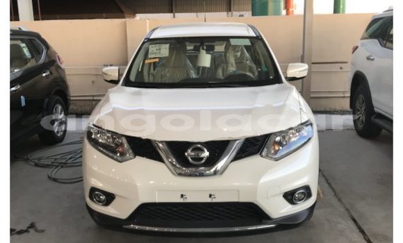 Comprar Novo Nissan X–Trail Branco Carro em Luena em Moxico