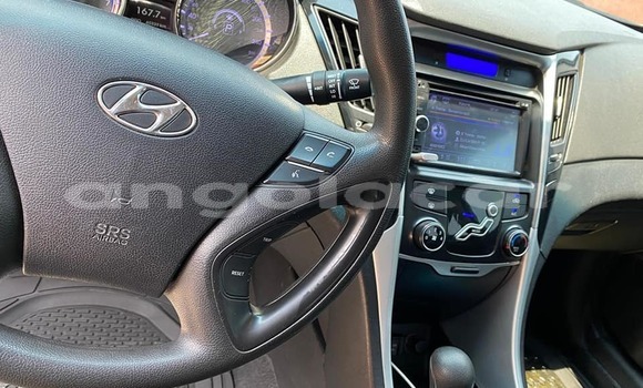 Acheter Occasion Voiture Hyundai Sonata Gris à Luanda, Province de Luanda Acheter Occasion Voiture Hyundai Sonata Gris à Luanda, Province de Luanda