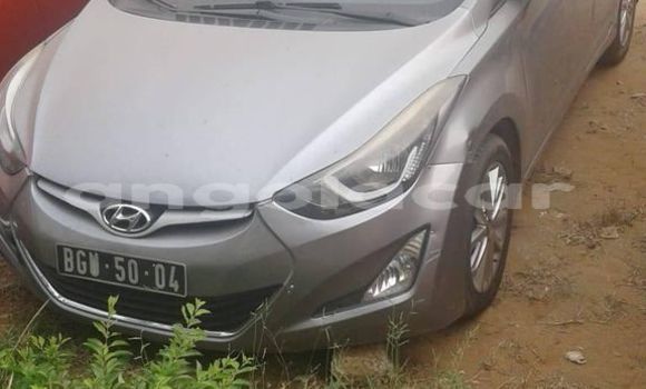 Comprar Usado Hyundai Elantra Outro Carro em Luanda em Luanda Province