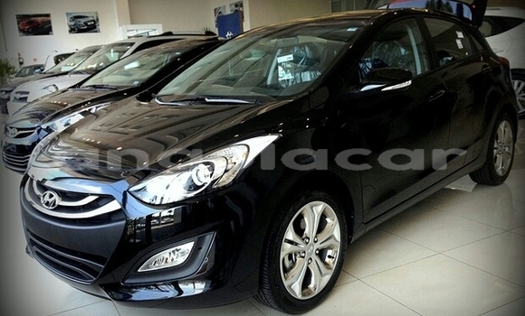 Acheter Neuf Voiture Hyundai i30 Noir à Luena, Moxico Acheter Neuf Voiture Hyundai i30 Noir à Luena, Moxico