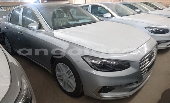 Buy New Hyundai Azera Silver Car in Luena in Moxico Buy New Hyundai Azera Silver Car in Luena in Moxico