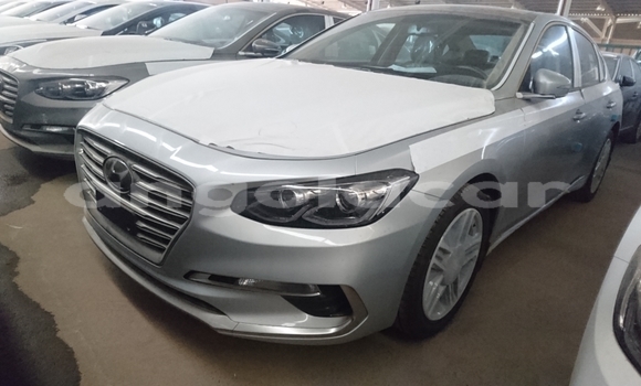 Buy New Hyundai Azera Silver Car in Luena in Moxico Buy New Hyundai Azera Silver Car in Luena in Moxico