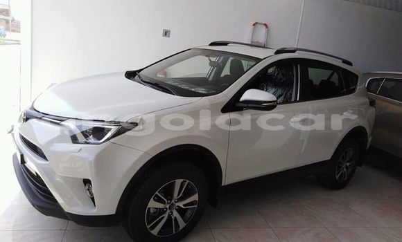 Comprar Novo Toyota RAV4 Branco Carro em Luena em Moxico Comprar Novo Toyota RAV4 Branco Carro em Luena em Moxico