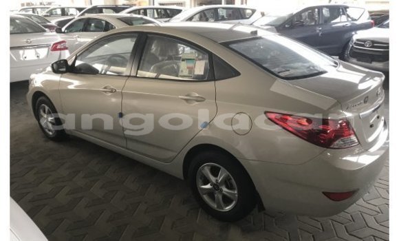 Acheter Occasion Voiture Hyundai Accent Gris à Luena, Moxico Acheter Occasion Voiture Hyundai Accent Gris à Luena, Moxico