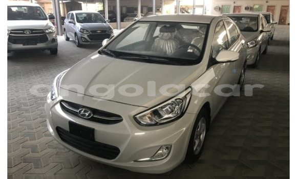 Comprar Usado Hyundai Accent Prata Carro em Luena em Moxico Comprar Usado Hyundai Accent Prata Carro em Luena em Moxico