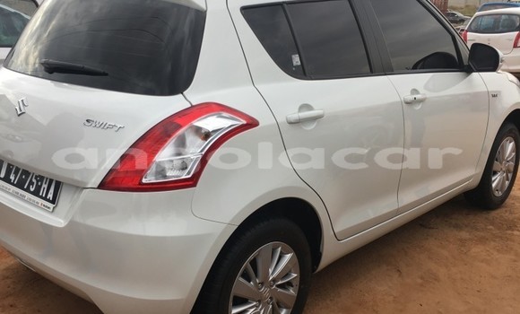 Acheter Occasion Voiture Suzuki Swift Blanc à Luena, Moxico