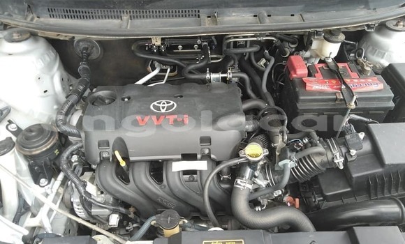 Comprar Usado Toyota Yaris Prata Carro em Benguela em Benguela Comprar Usado Toyota Yaris Prata Carro em Benguela em Benguela