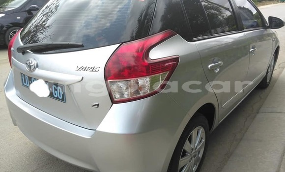 Comprar Usado Toyota Yaris Prata Carro em Benguela em Benguela Comprar Usado Toyota Yaris Prata Carro em Benguela em Benguela