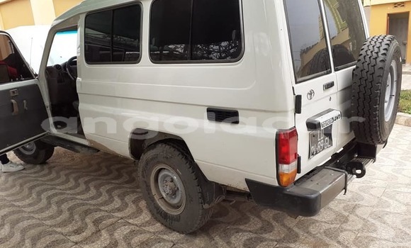 Comprar Usado Toyota Land Cruiser Branco Carro em Benguela em Benguela