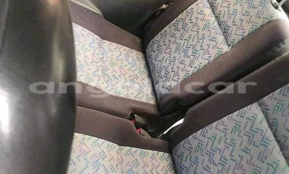 Comprar Usado Toyota RAV4 Azul Carro em Benguela em Benguela Comprar Usado Toyota RAV4 Azul Carro em Benguela em Benguela