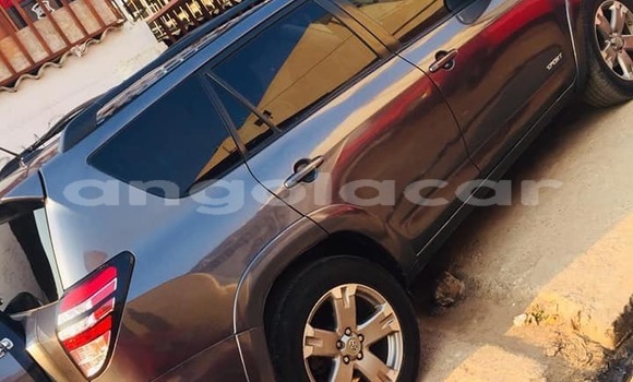 Comprar Usado Toyota RAV4 Azul Carro em Benguela em Benguela Comprar Usado Toyota RAV4 Azul Carro em Benguela em Benguela