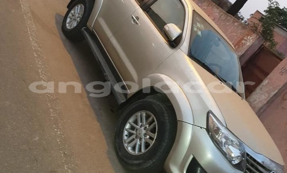 Comprar Usado Toyota Fortuner Prata Carro em Benguela em Benguela Comprar Usado Toyota Fortuner Prata Carro em Benguela em Benguela
