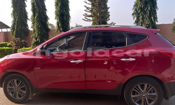 Comprar Usado Hyundai ix35 Vermelho Carro em Benguela em Benguela Comprar Usado Hyundai ix35 Vermelho Carro em Benguela em Benguela