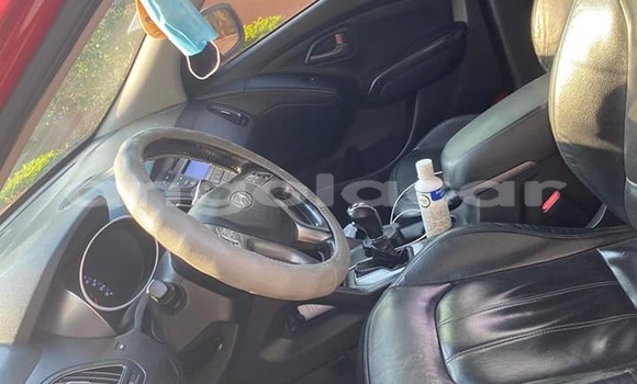 Comprar Usado Hyundai ix35 Vermelho Carro em Benguela em Benguela Comprar Usado Hyundai ix35 Vermelho Carro em Benguela em Benguela