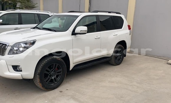 Comprar Usado Toyota Land Cruiser Prado Branco Carro em Benguela em Benguela Comprar Usado Toyota Land Cruiser Prado Branco Carro em Benguela em Benguela