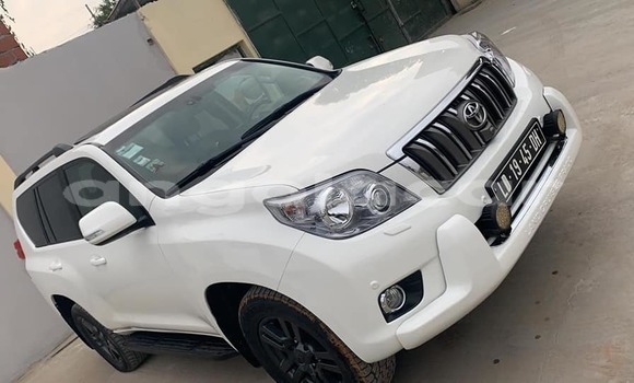 Acheter Occasion Voiture Toyota Land Cruiser Prado Blanc à Benguela, Benguela Acheter Occasion Voiture Toyota Land Cruiser Prado Blanc à Benguela, Benguela