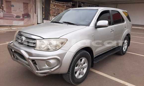 Acheter Occasion Voiture Toyota Fortuner Autre à Luanda, Province de Luanda Acheter Occasion Voiture Toyota Fortuner Autre à Luanda, Province de Luanda
