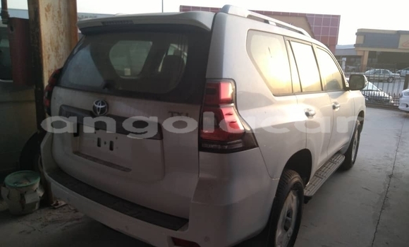 Acheter Occasion Voiture Toyota Land Cruiser Prado Blanc à N'zeto, Zaïre Acheter Occasion Voiture Toyota Land Cruiser Prado Blanc à N'zeto, Zaïre