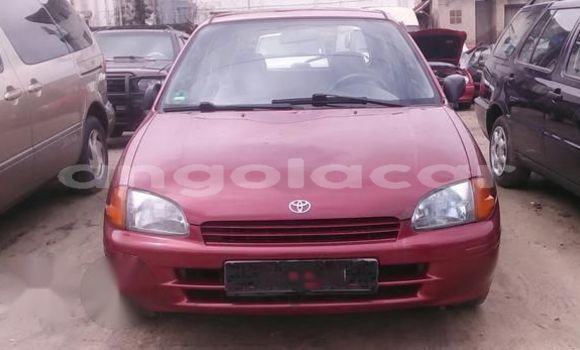 Acheter Occasion Voiture Toyota Starlet Rouge à Luena, Moxico