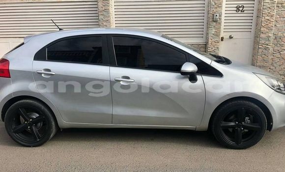 Comprar Usado Kia rio Prata Carro em Benguela em Benguela
