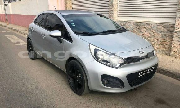 Acheter Occasion Voiture Kia rio Gris à Benguela, Benguela Acheter Occasion Voiture Kia rio Gris à Benguela, Benguela