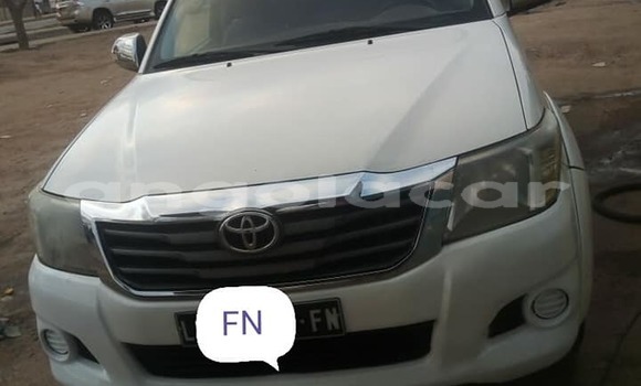Comprar Usado Toyota Hilux Branco Carro em Luanda em Luanda Province Comprar Usado Toyota Hilux Branco Carro em Luanda em Luanda Province