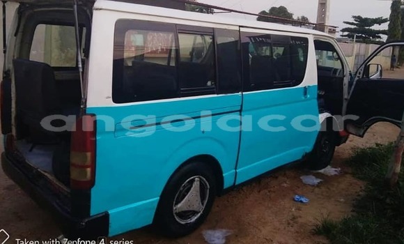 Acheter Occasion Voiture Toyota Hiace Bleu à Luanda, Province de Luanda Acheter Occasion Voiture Toyota Hiace Bleu à Luanda, Province de Luanda