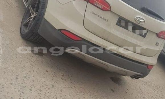 Acheter Occasion Voiture Hyundai Santa Fe Blanc à Luanda, Province de Luanda Acheter Occasion Voiture Hyundai Santa Fe Blanc à Luanda, Province de Luanda