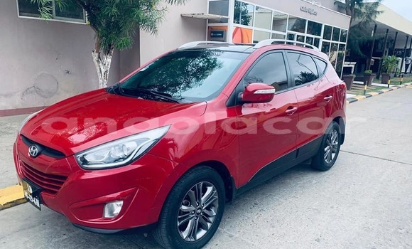 Acheter Occasion Voiture Hyundai Tucson Rouge à Luanda, Province de Luanda
