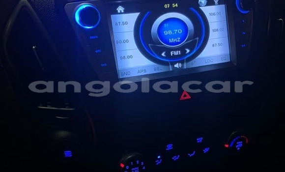 Buy Used Hyundai Tucson Red Car in Luanda in Luanda Province Buy Used Hyundai Tucson Red Car in Luanda in Luanda Province