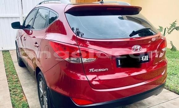 Buy Used Hyundai Tucson Red Car in Luanda in Luanda Province Buy Used Hyundai Tucson Red Car in Luanda in Luanda Province