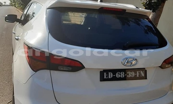 Acheter Occasion Voiture Hyundai Santa Fe Blanc à Luanda, Province de Luanda Acheter Occasion Voiture Hyundai Santa Fe Blanc à Luanda, Province de Luanda