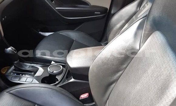 Acheter Occasion Voiture Hyundai Santa Fe Blanc à Luanda, Province de Luanda Acheter Occasion Voiture Hyundai Santa Fe Blanc à Luanda, Province de Luanda