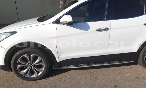 Acheter Occasion Voiture Hyundai Santa Fe Blanc à Luanda, Province de Luanda Acheter Occasion Voiture Hyundai Santa Fe Blanc à Luanda, Province de Luanda